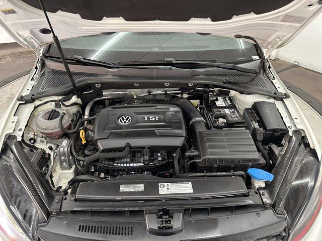 Photo of 2016 Pure White Volkswagen Golf GTI
