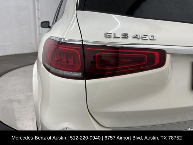 Photo of 2023 MANUFAKTUR Diamond White Metallic Mercedes-Benz GLS 450