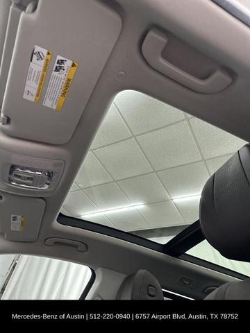 Photo of 2023 MANUFAKTUR Diamond White Metallic Mercedes-Benz GLS 450