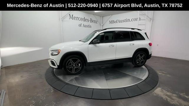 Photo of 2025 Polar White Mercedes-Benz GLB 250