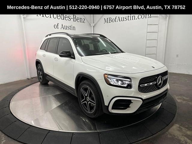 Photo of 2025 Polar White Mercedes-Benz GLB 250