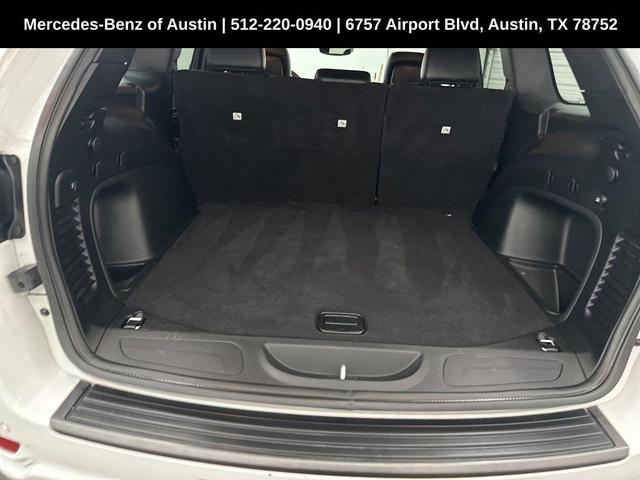 Photo of 2021 Bright White Clearcoat Jeep Grand Cherokee
