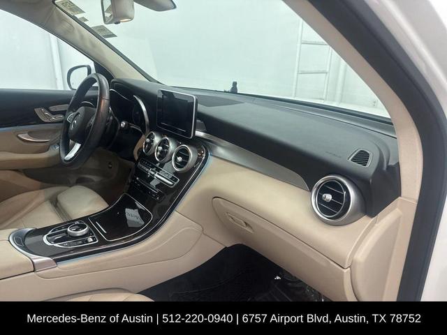 Photo of 2019 Polar White Mercedes-Benz GLC 300