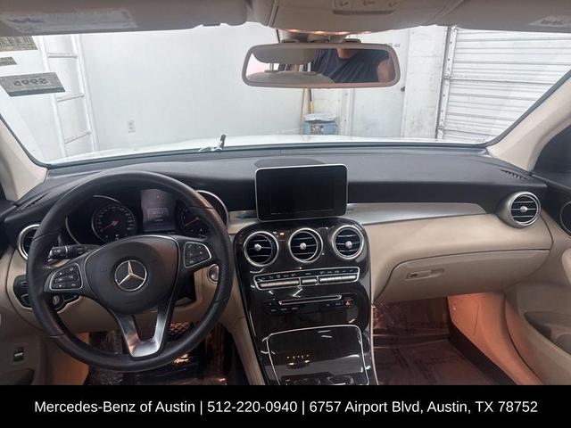 Photo of 2019 Polar White Mercedes-Benz GLC 300