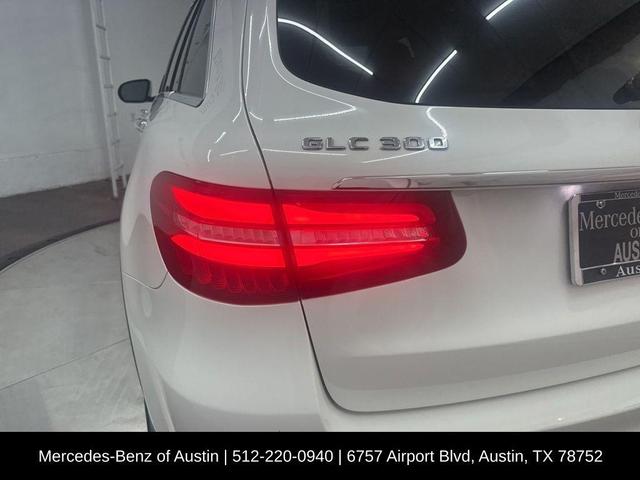 Photo of 2019 Polar White Mercedes-Benz GLC 300