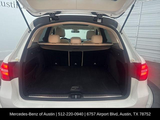Photo of 2019 Polar White Mercedes-Benz GLC 300