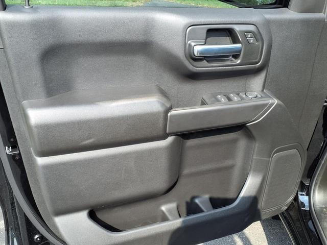 Photo of 2025 Black Chevrolet Silverado 1500