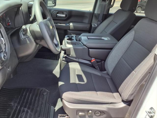 Photo of 2025 Summit White Chevrolet Silverado 2500