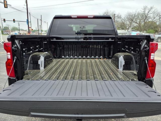 Photo of 2025 Black Chevrolet Silverado 1500