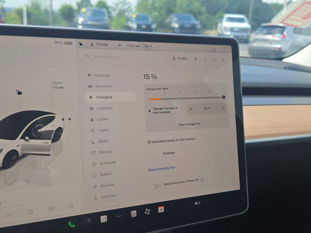Photo of 2023 Pearl White Multi-Coat Tesla Model 3