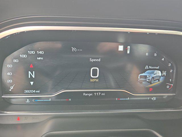 Photo of 2023 Summit White GMC Yukon XL