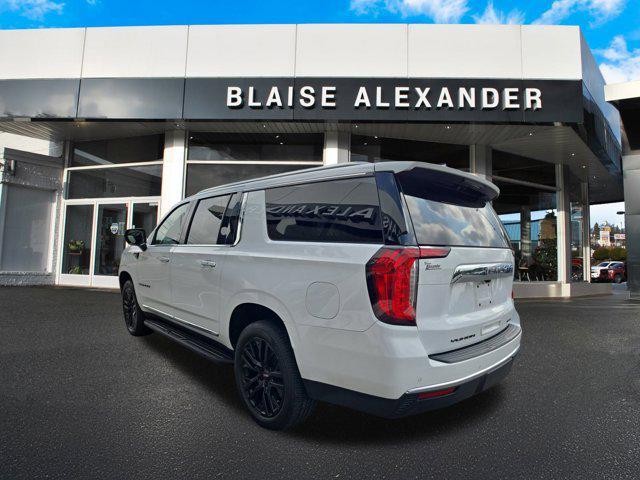 Photo of 2023 Summit White GMC Yukon XL