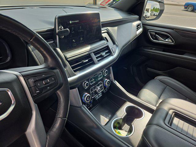 Photo of 2023 Summit White GMC Yukon XL
