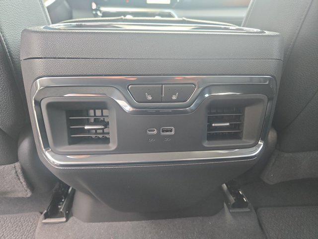 Photo of 2025 Onyx Black GMC Sierra 1500