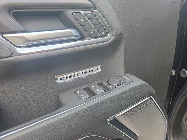 Photo of 2025 Onyx Black GMC Sierra 1500