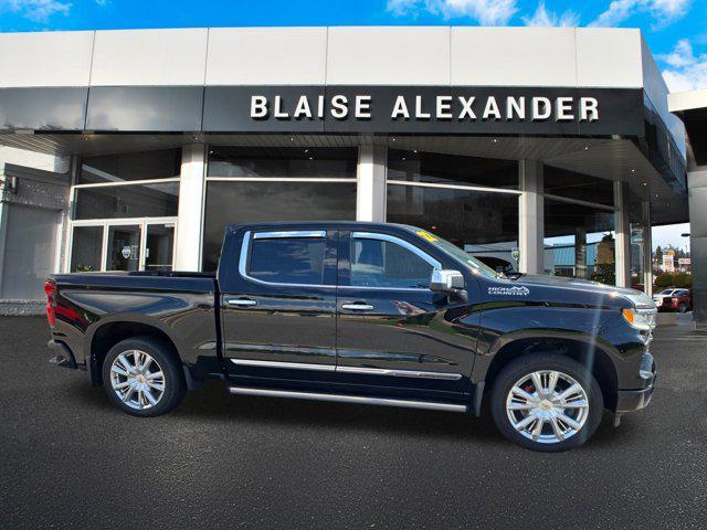 Photo of 2022 Black Chevrolet Silverado 1500
