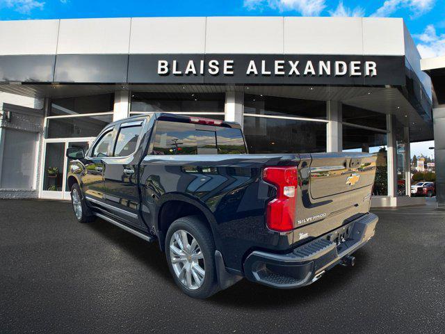 Photo of 2022 Black Chevrolet Silverado 1500