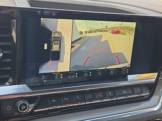 Photo of 2022 Black Chevrolet Silverado 1500