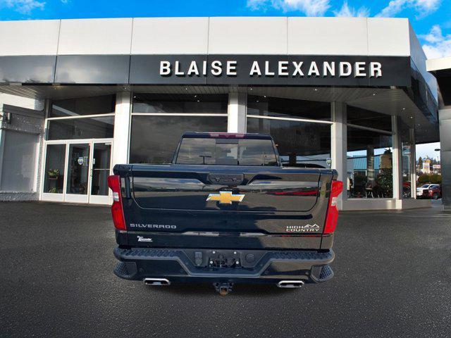 Photo of 2022 Black Chevrolet Silverado 1500