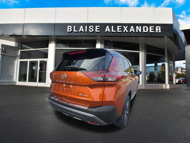 Photo of 2023 Sunset Drift Chromaflair/Super Black Nissan Rogue
