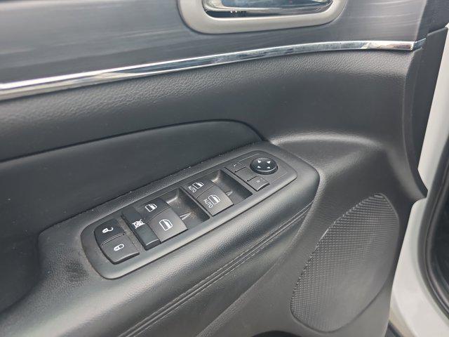 Photo of 2021 Bright White Clearcoat Jeep Grand Cherokee