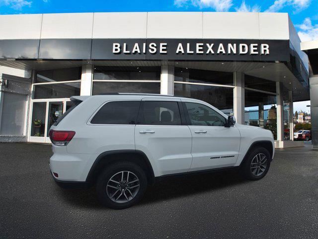 Photo of 2021 Bright White Clearcoat Jeep Grand Cherokee