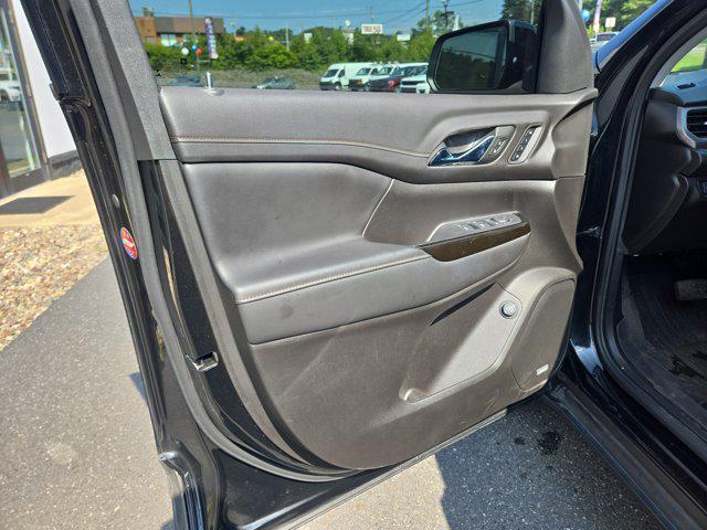Photo of 2022 Ebony Twilight Metallic GMC Acadia