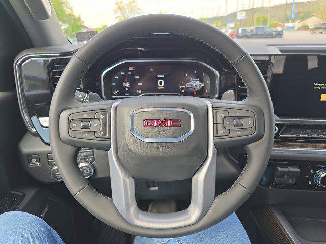 Photo of 2025 Summit White GMC Sierra 1500