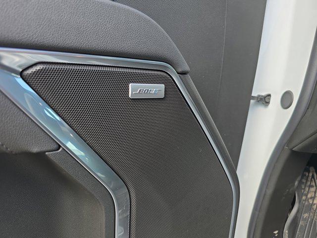 Photo of 2025 Summit White GMC Sierra 1500