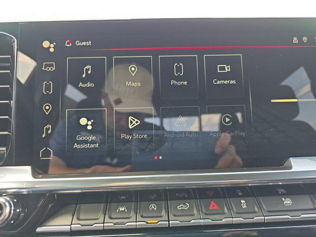 Photo of 2025 Summit White GMC Sierra 1500