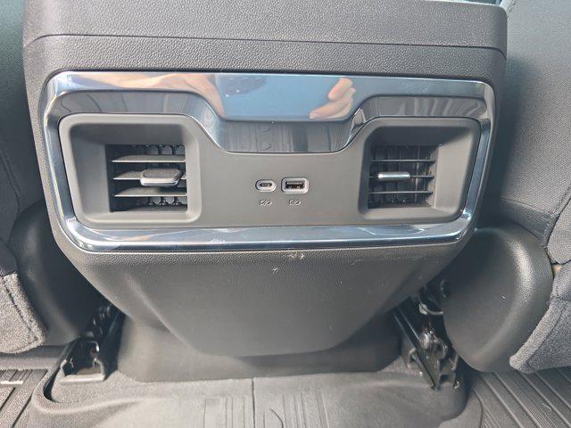 Photo of 2025 Summit White GMC Sierra 1500