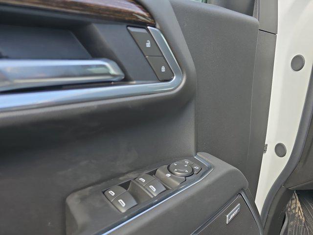 Photo of 2025 Summit White GMC Sierra 1500