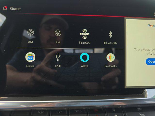 Photo of 2025 Summit White GMC Sierra 1500