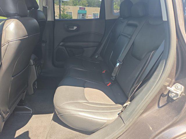 Photo of 2018 Granite Crystal Metallic Clearcoat Jeep Compass