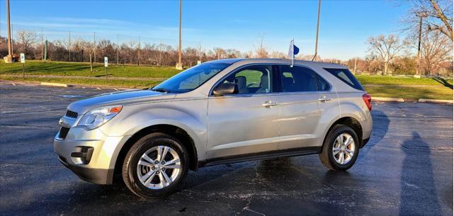 Photo of 2014 Gray Chevrolet Equinox