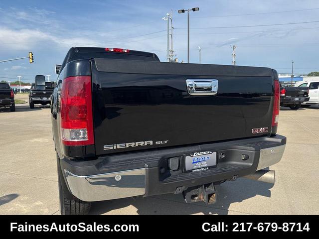 Photo of 2011 Onyx Black GMC Sierra 2500