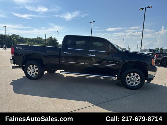 Photo of 2011 Onyx Black GMC Sierra 2500