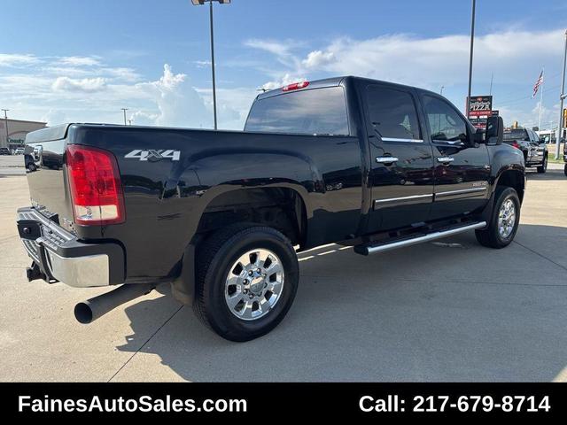Photo of 2011 Onyx Black GMC Sierra 2500