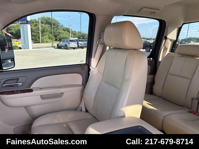 Photo of 2011 Onyx Black GMC Sierra 2500