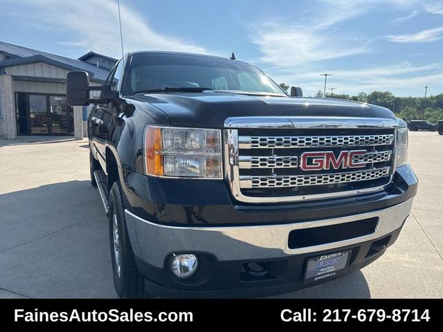 Photo of 2011 Onyx Black GMC Sierra 2500