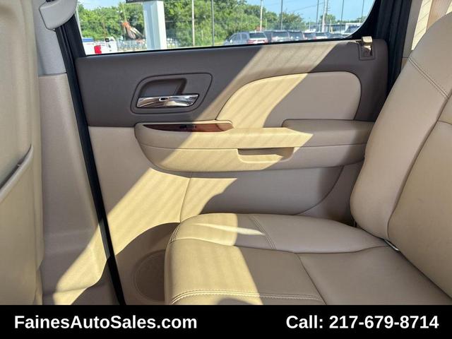 Photo of 2011 Onyx Black GMC Sierra 2500