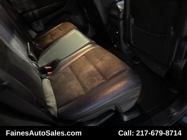 Photo of 2019 Diamond Black Crystal Pearlcoat Jeep Grand Cherokee