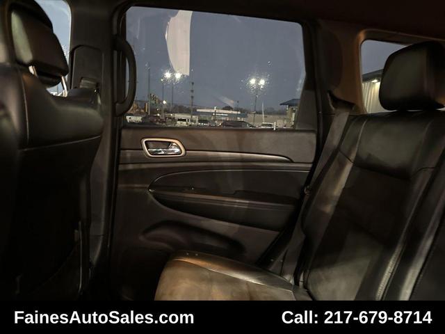 Photo of 2019 Diamond Black Crystal Pearlcoat Jeep Grand Cherokee
