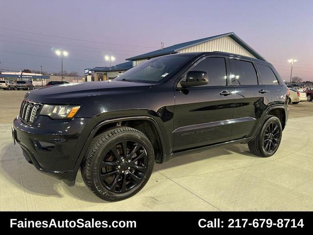 Photo of 2019 Diamond Black Crystal Pearlcoat Jeep Grand Cherokee