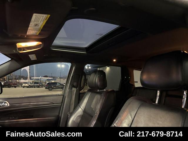 Photo of 2019 Diamond Black Crystal Pearlcoat Jeep Grand Cherokee