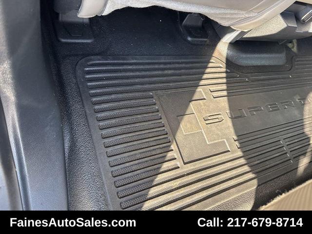 Photo of 2022 Oxford White Ford F-350