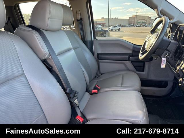 Photo of 2022 Oxford White Ford F-350