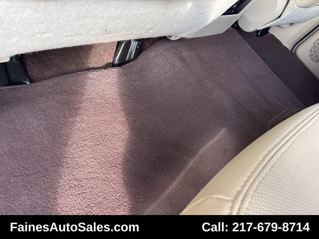 Photo of 2013 Bright White Clearcoat RAM 2500