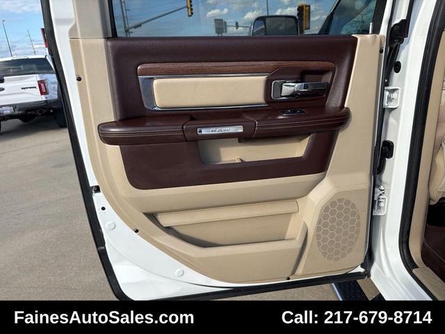 Photo of 2013 Bright White Clearcoat RAM 2500