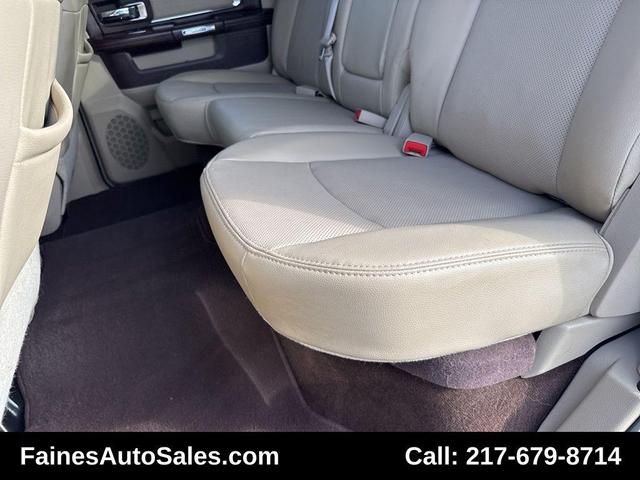 Photo of 2013 Bright White Clearcoat RAM 2500